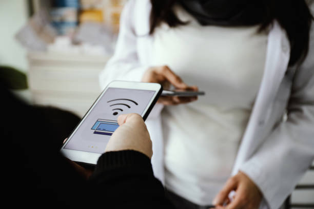 Reducing Human Error in Smartphone Evaluation with Intelligent Software